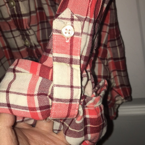 2 flannels - Picture 2 of 5